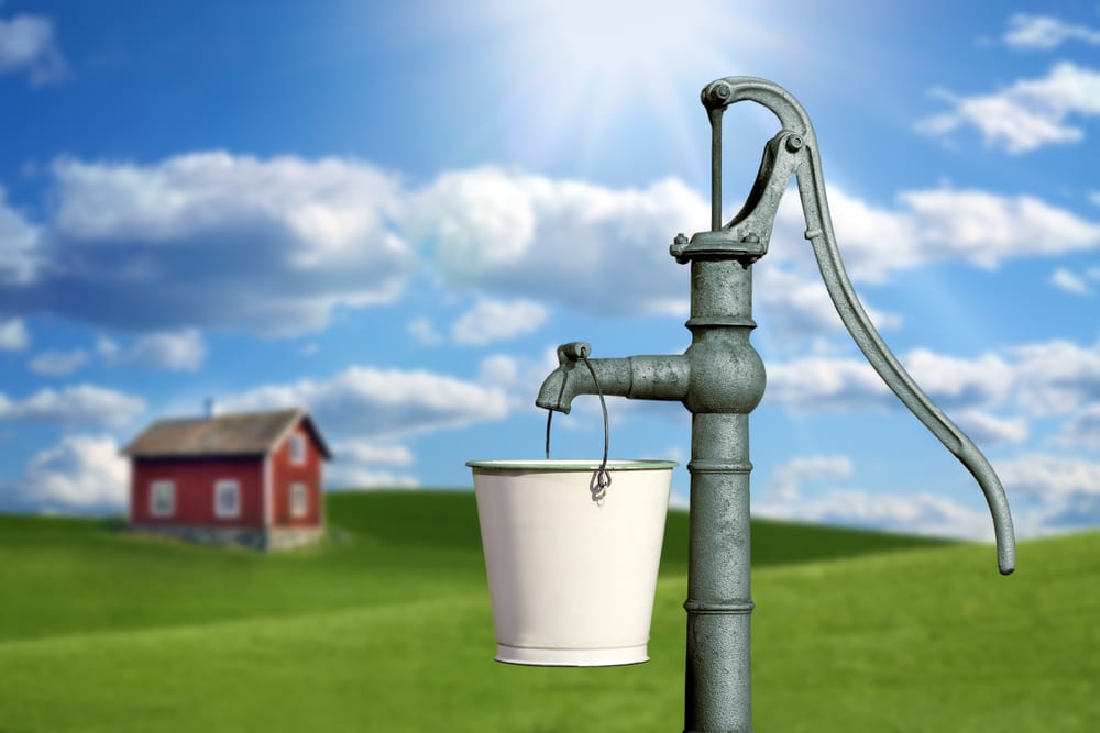How long do water well pumps last?